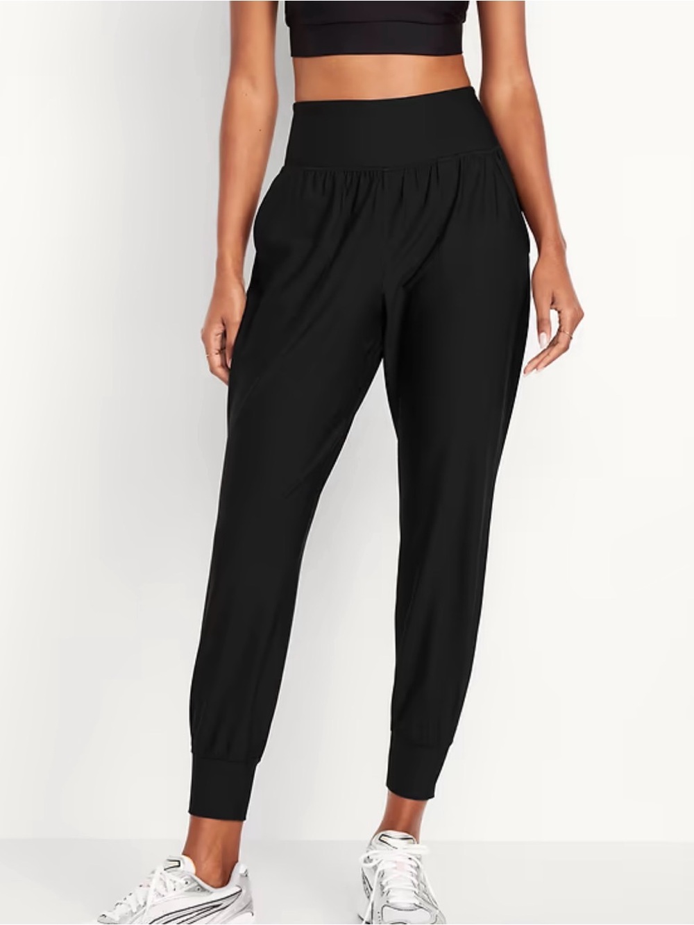 Old Navy Black High-Waist Performance Leggings with Pockets